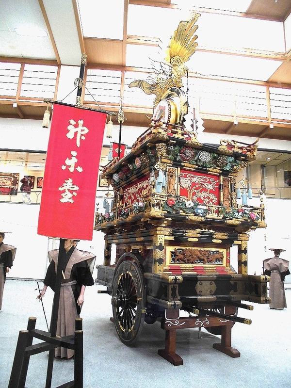 22-02-01-01-25-23-697_deco