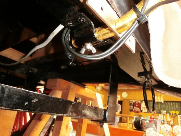 前大蝋燭台根元