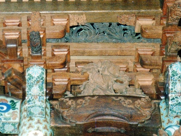 22-02-20-02-18-01-305_deco