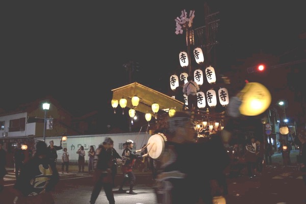 25-12-06-02-22-10-352_deco