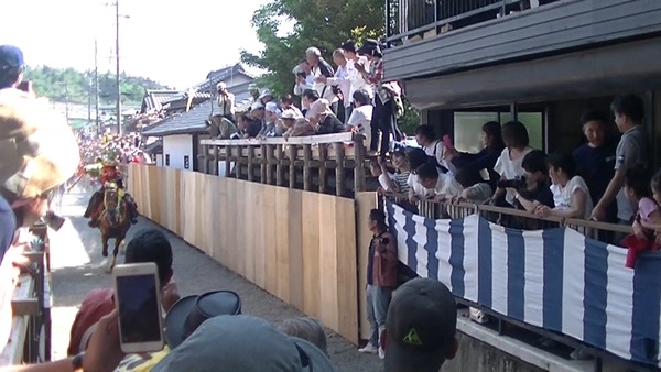 04718_Capture