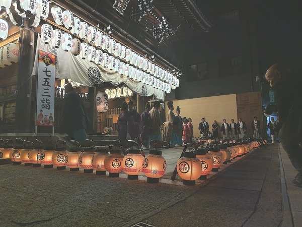 25-12-14-19-44-08-081_deco