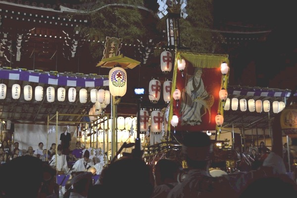 25-12-06-03-53-27-021_deco