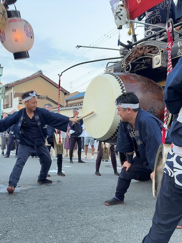 25-11-15-21-42-10-628_deco