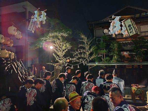251003194705606