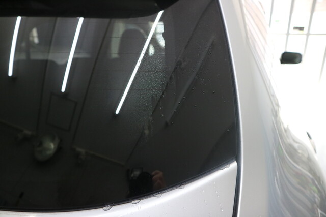 トヨタ オーリス ステッカー剥がし 埼玉県 さいたま市 カーディテイリングショップ K Mカーリフレッシュ トヨタ オーリス ステッカー剥がし 埼玉県 さいたま市 カーディテイリングショップ K Mカーリフレッシュ