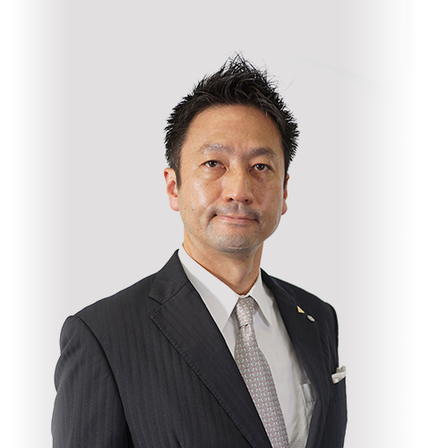 嶌村トレーナー
