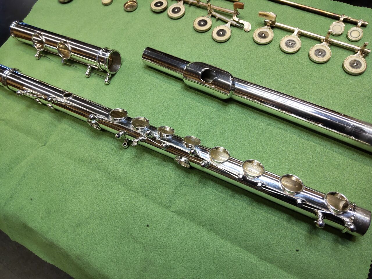 フルート 凹み修理 調整 : 管楽器リペアレポート フルート 凹み修理 調整 : 管楽器リペアレポート