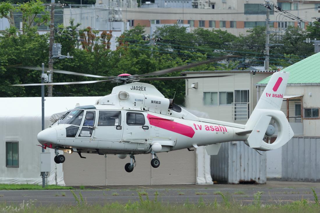 自己満足な世界（ヘリコプター） : 2025年06月04日（水） 【＠調布飛行場 #40】 JA02EX