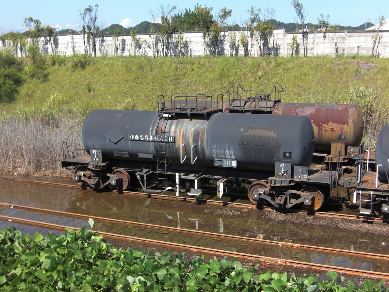 タキ5750タイプの濃硫酸タンク車を作る(1) : mattoの工作&探索記 タキ5750タイプの濃硫酸タンク車を作る(1) : mattoの工作&探索記