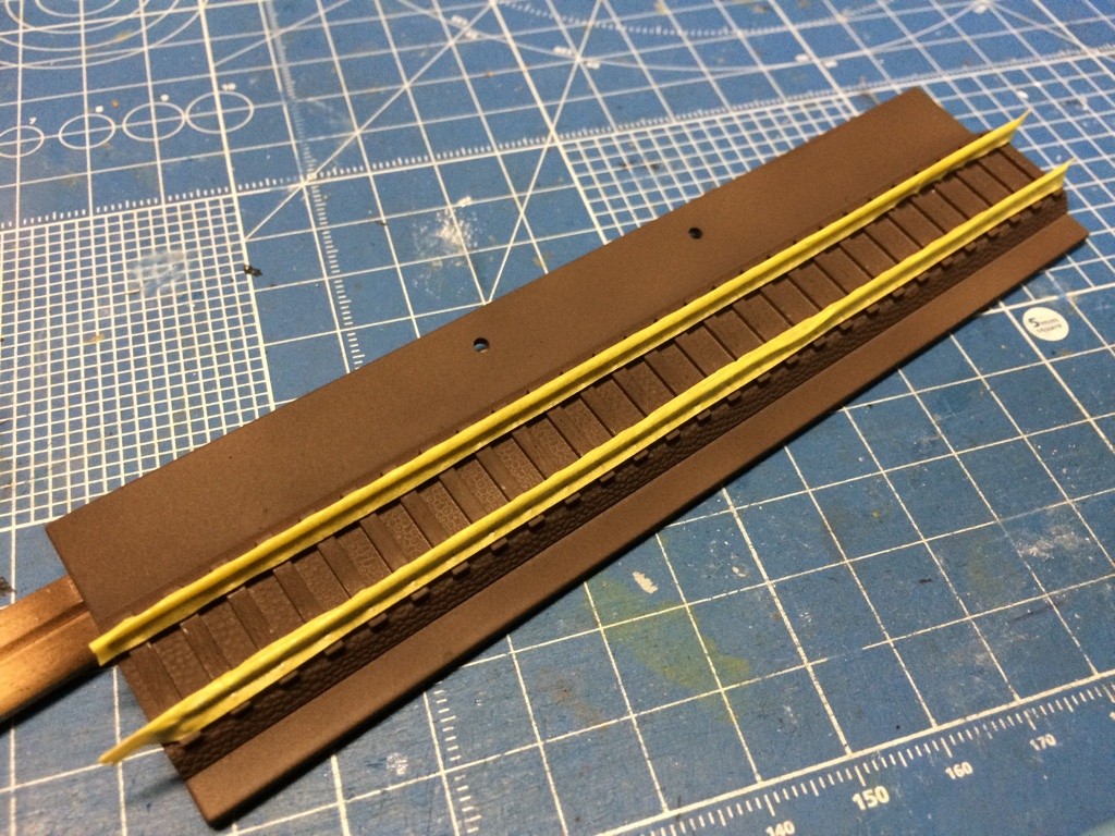 鉄コレの展示用レールを冬枯れた廃線に…（1） : mattoの工作＆探索記