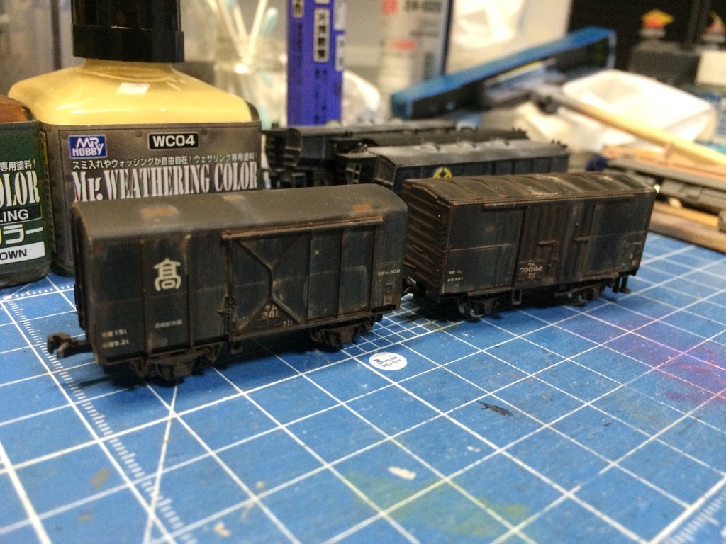 黒貨車に錆とセメント汚れのウェザリングをしてみた : mattoの