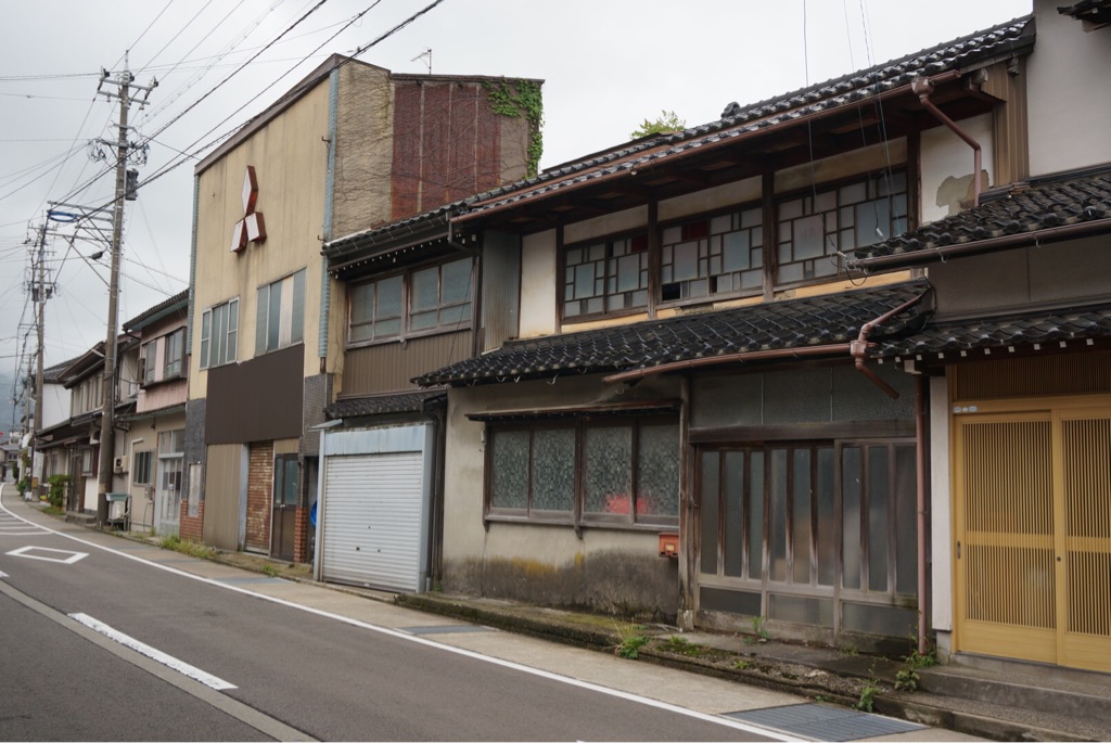 地方都市レイアウトを作る：町家をフルスクラッチしてみる(1) : matto