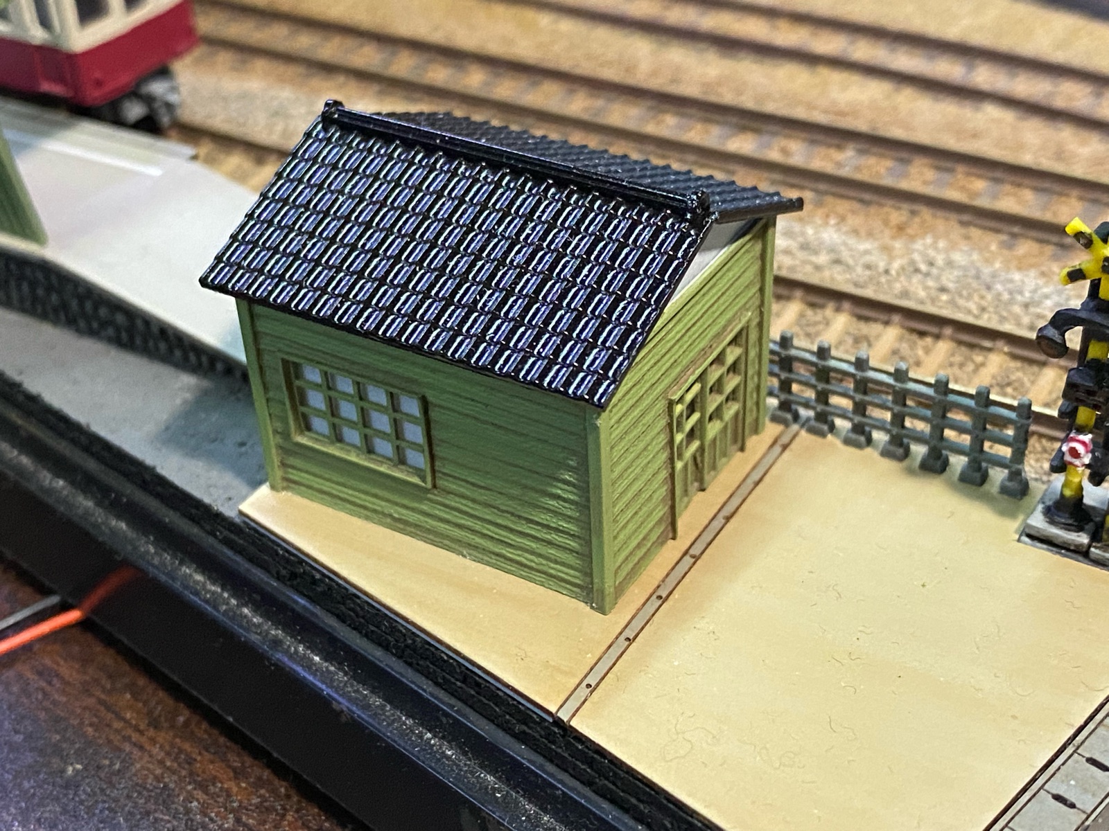 廃セメントサイロのある駅ジオラマを作る(2)駅の製作 : mattoの工作