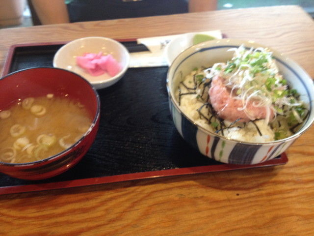 横浜 横浜味市場 デカイほっけ定食 それでも俺は喰い続ける 横浜 横浜味市場 デカイほっけ定食 それでも俺は喰い続ける
