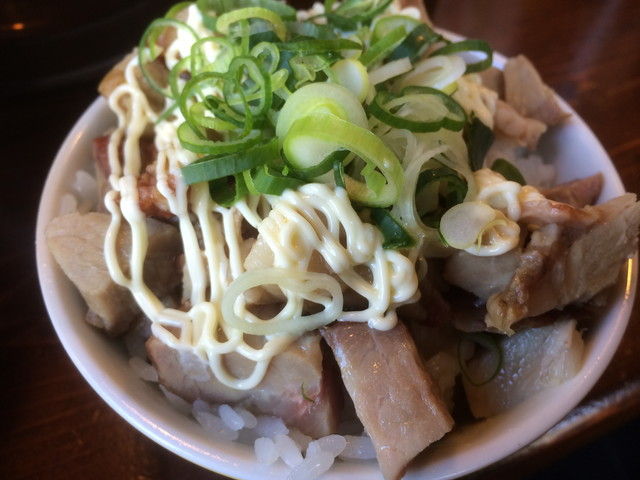 渋谷 ラーメン 凪 豚王 王様がいっぱいなラーメン それでも俺は喰い続ける