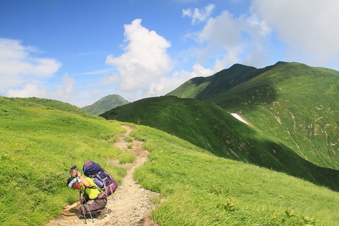 飯豊連峰（梶川尾根～飯豊本山～ダイクラ尾根の周回コース）前編