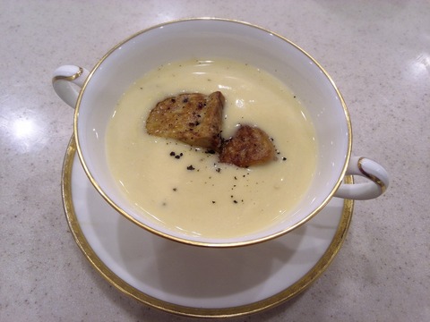 LINEcamera_share_2014-09-20-04-43-37