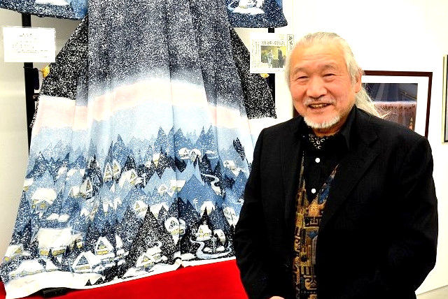 生誕の十日町で個展（染色作家・村山雨景さん） : 日本の原風景