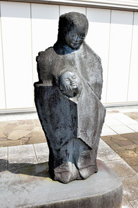 石彫作家2人展を開催（十日町市・星と森の詩美術館） : 日本の原風景