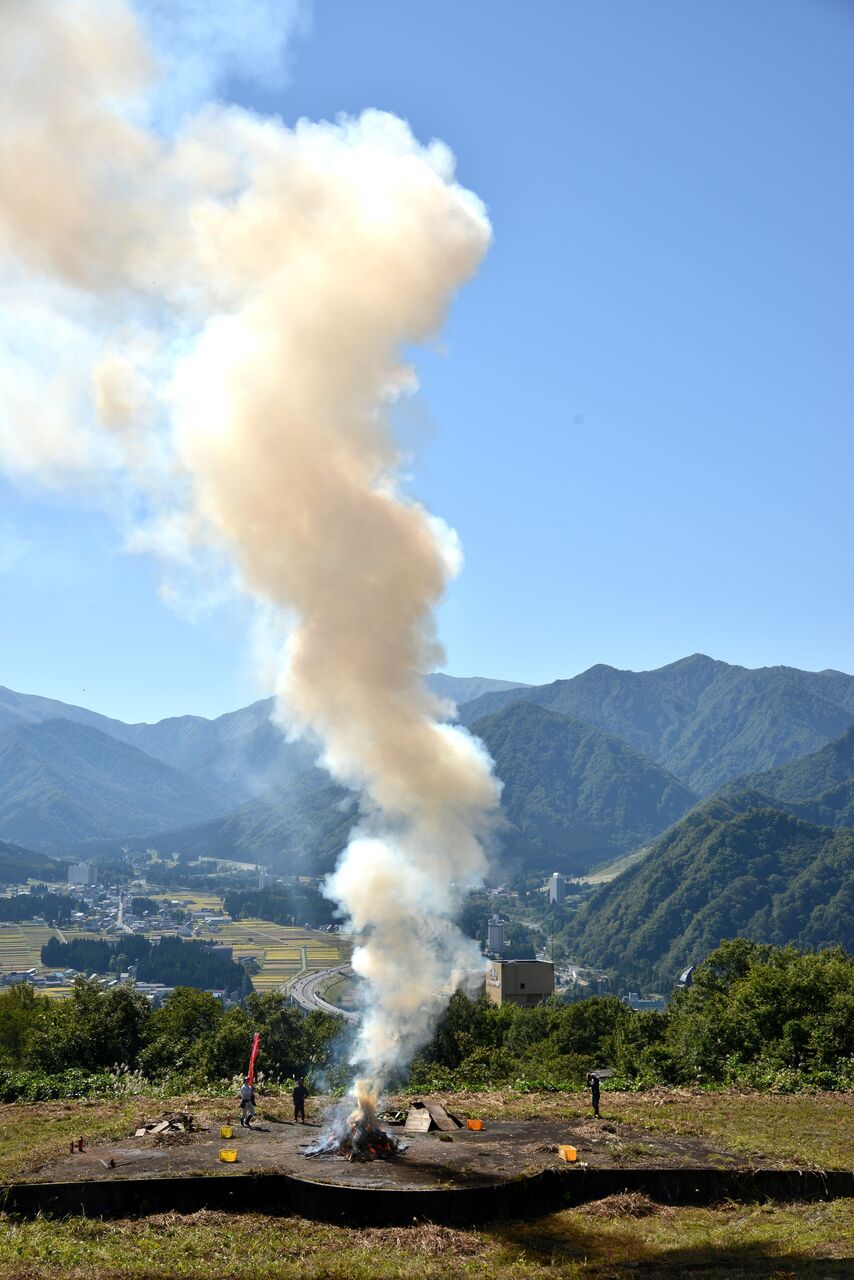 狼煙プロジェクト南魚沼2022（新潟県魚沼地区） : 日本の原風景