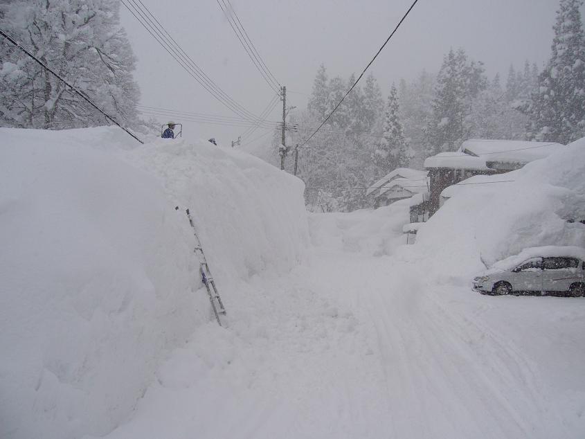 2年連続の4メートル超す大雪 : 日本の原風景