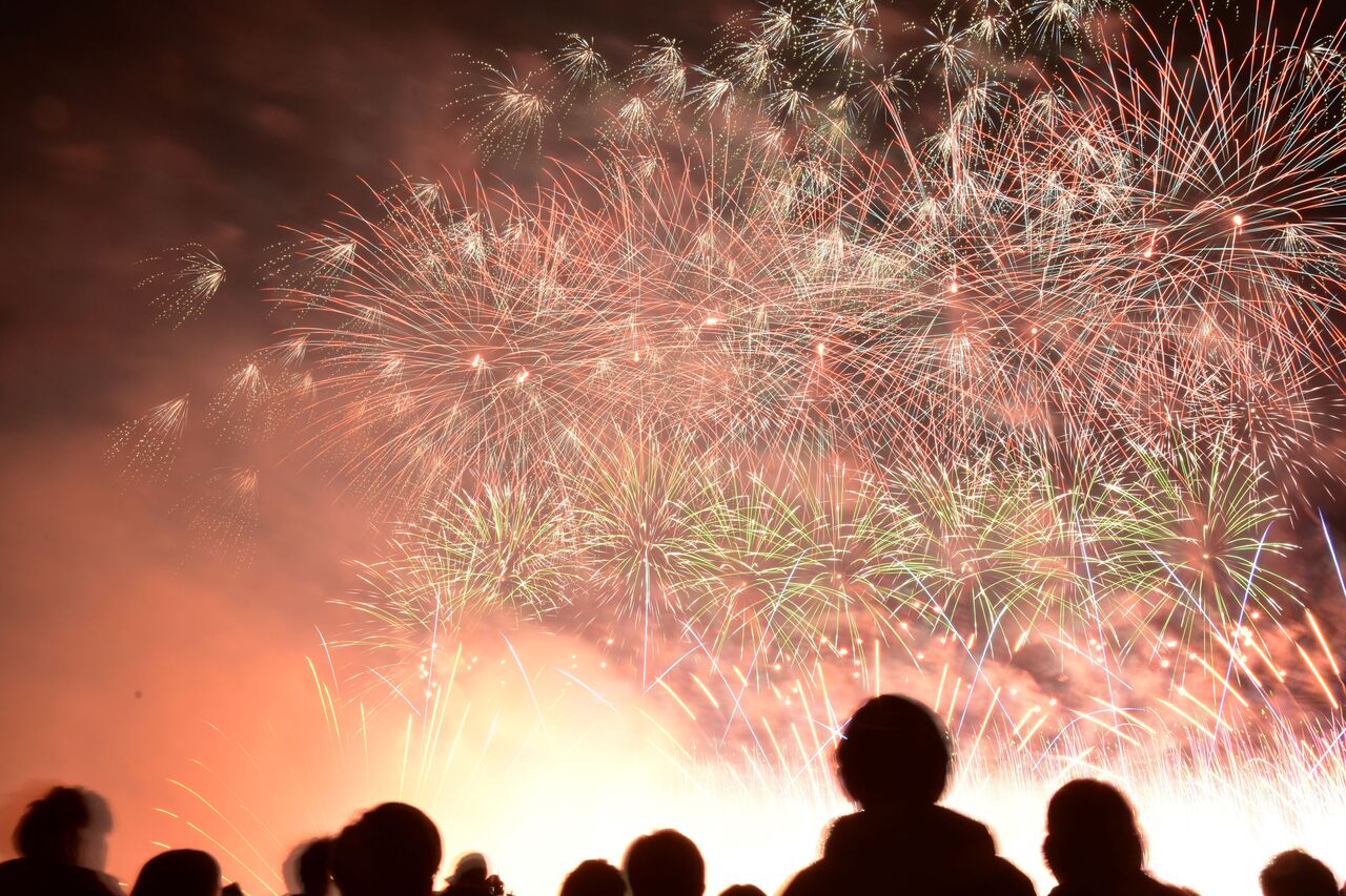 長野えびす講煙火大会 ３年ぶり開催 日本の原風景