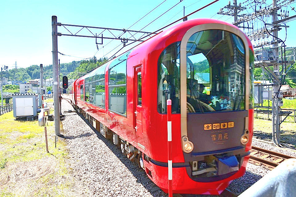 観光列車 雪月花 ほくほく線乗り入れ 里山紀行を運行 日本の原風景 観光列車 雪月花 ほくほく線乗り入れ 里山紀行を運行 日本の原風景