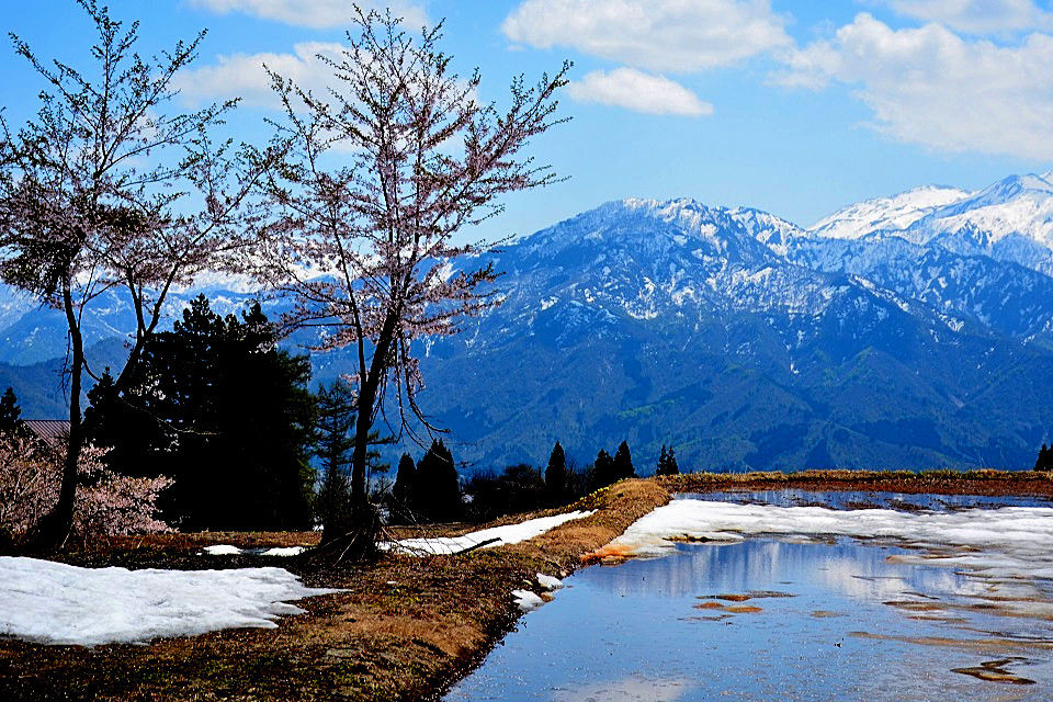 日本の原風景 南魚沼市の春(新潟県) 日本の原風景 南魚沼市の春(新潟県)
