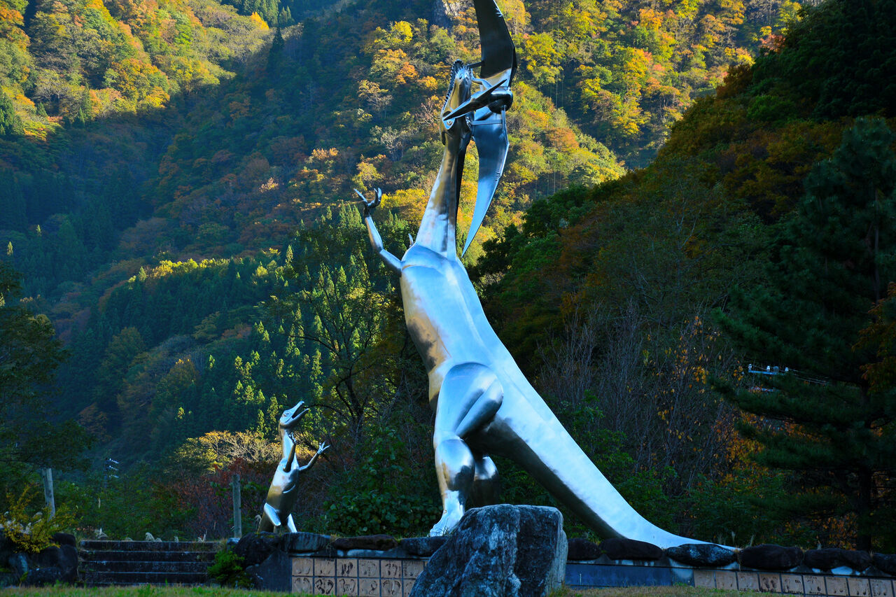 日本最古の恐竜の化石 長野県小谷村 日本の原風景