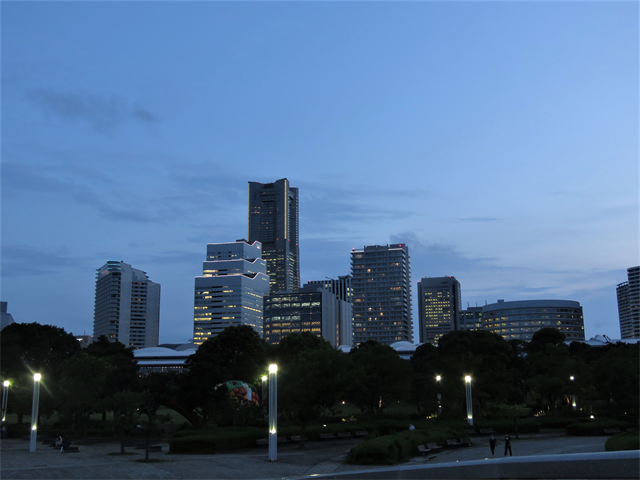 第二弾 臨港パークの夜景 祭人ぶらり散歩日記