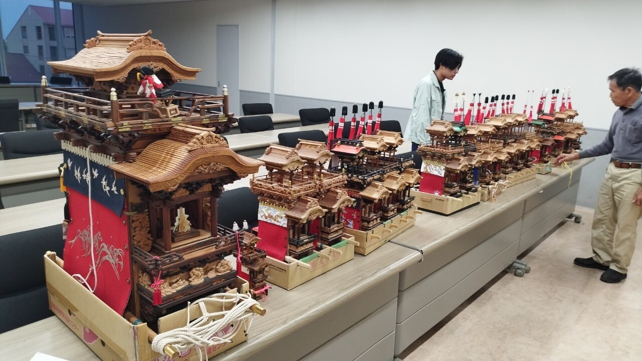 25 【第九回はんだ山車まつり】クラシティ半田 山車模型搬入 : 放送局