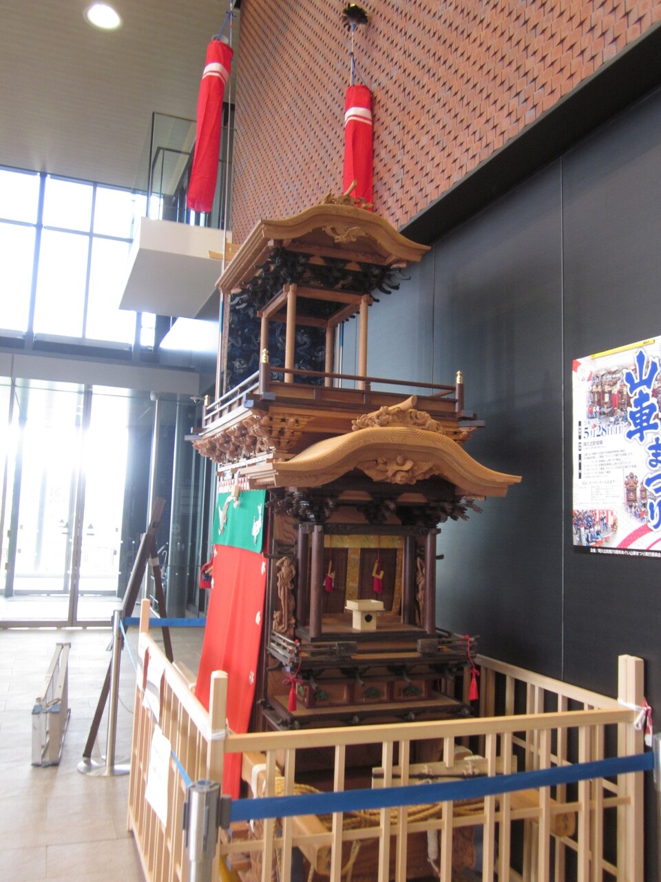 木製模型　半田山車　51cm 25 【第九回はんだ山車まつり】クラシティ半田 山車模型搬入 : 放送局