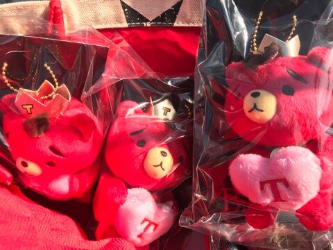 {87D8A2CA-2BE3-44CC-BF90-A970FBF6C511}