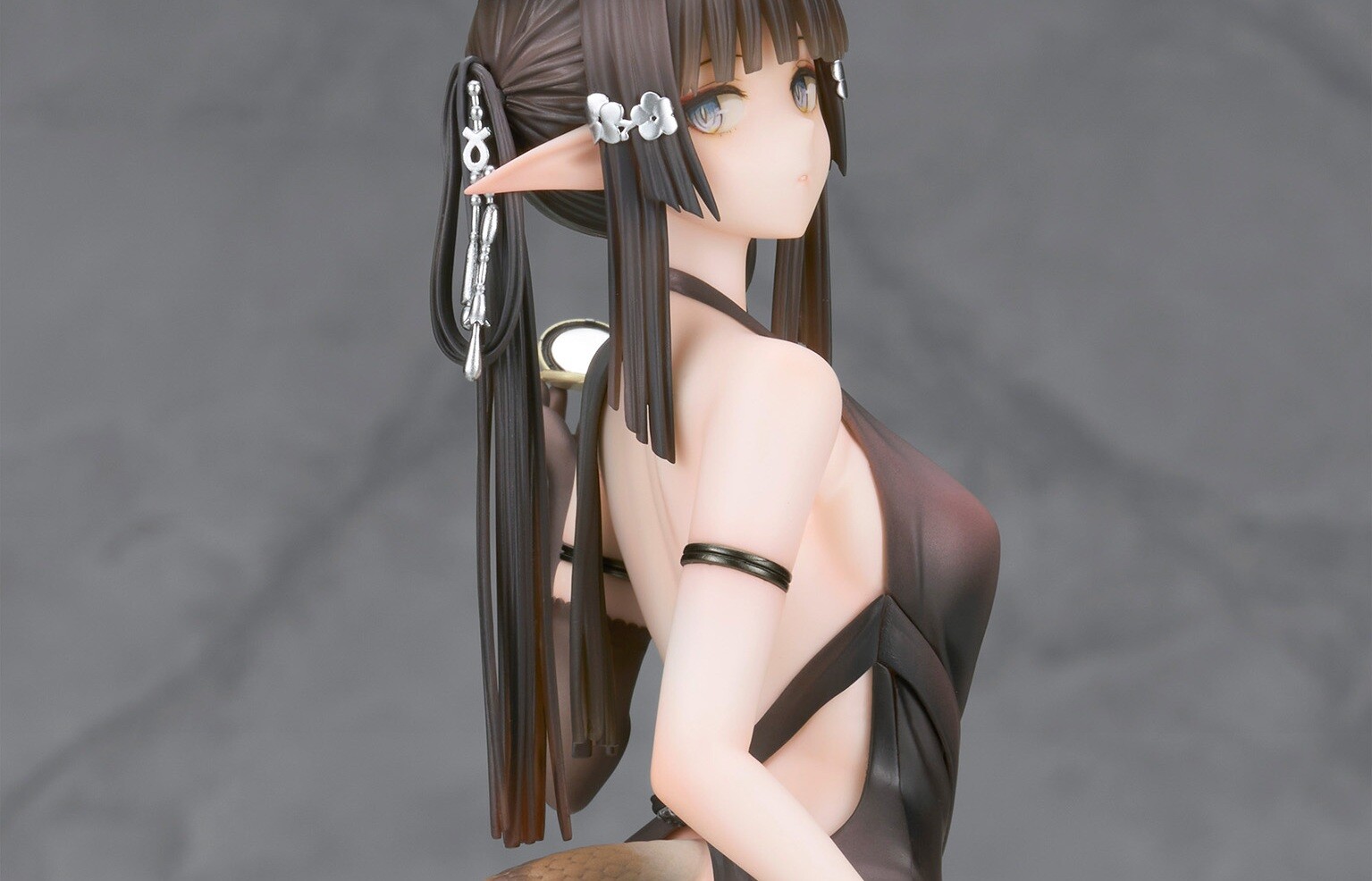 『アークナイツ』ユーネクテスのえっちな丸見えのエロドレス衣装のエロフィギュア！