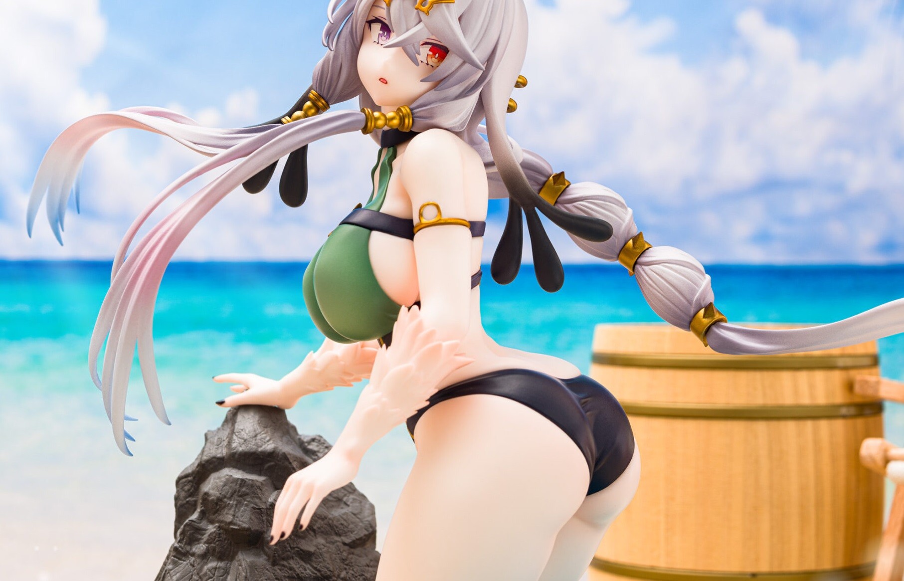 『ライザのアトリエ』クラウディアとリラのえっちすぎるムチムチの水着姿のエロフィギュア！