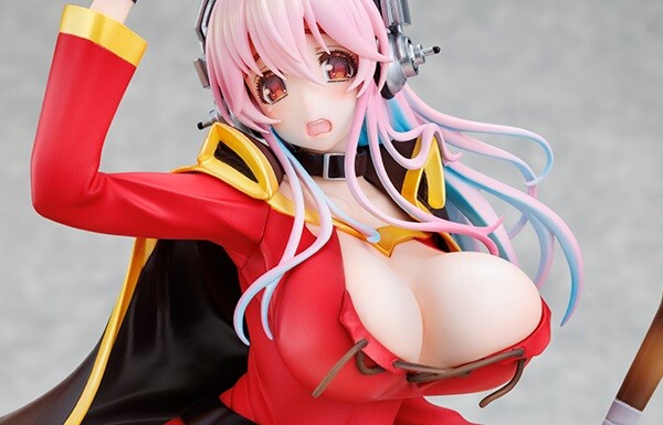 『すーぱーそに子』が『このすば』めぐみんの服を着ておっぱいはみ出てるエロフィギュア