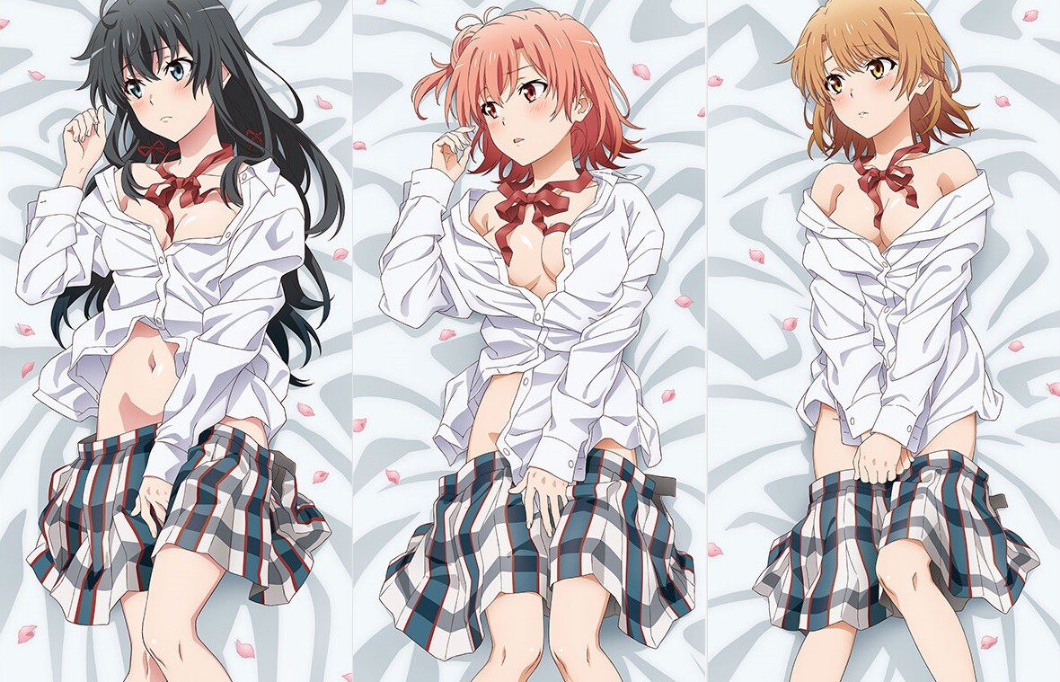 『俺ガイル』3人の制服が半分脱げかけていたりエロい白ビキニのエロい抱きまくら！