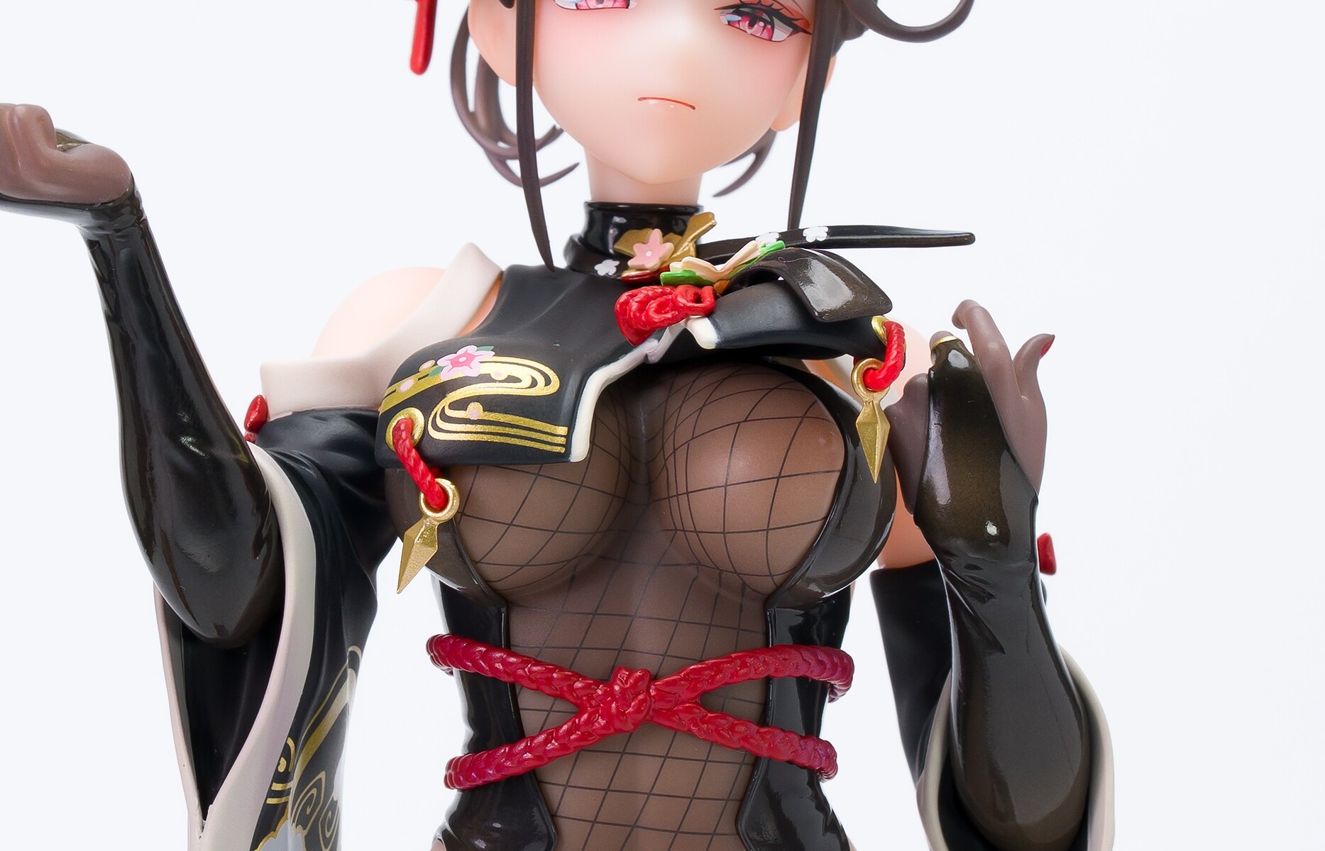 『勝利の女神：NIKKE』サクラのエロすぎる乳暖簾をめくると乳首が丸見えなエロフィギュア！