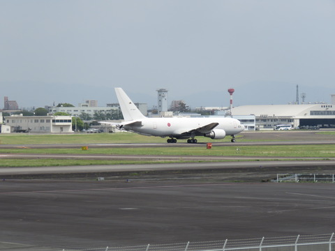 26年4月17日名古屋空港 RWY 16 029