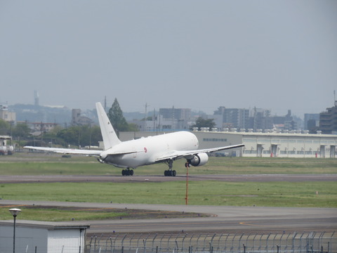 26年4月17日名古屋空港 RWY 16 030