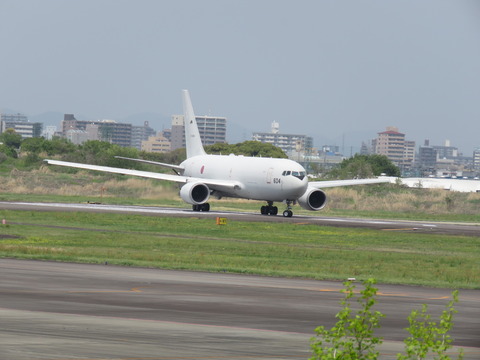 26年4月17日名古屋空港 RWY 16 026