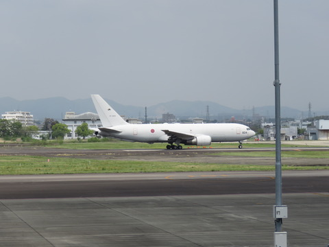 26年4月17日名古屋空港 RWY 16 028