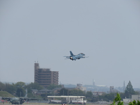 26年4月17日名古屋空港 RWY 16 022