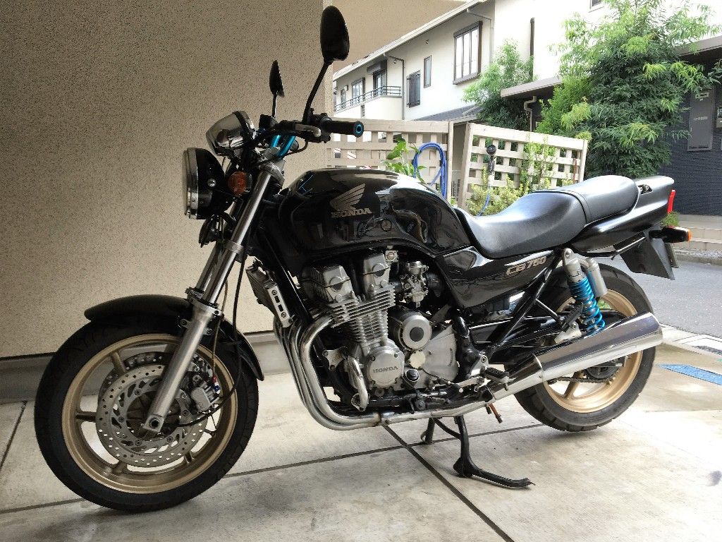 人気が高い CB750 RC42 SP忠男スーパーコンバットピュア
