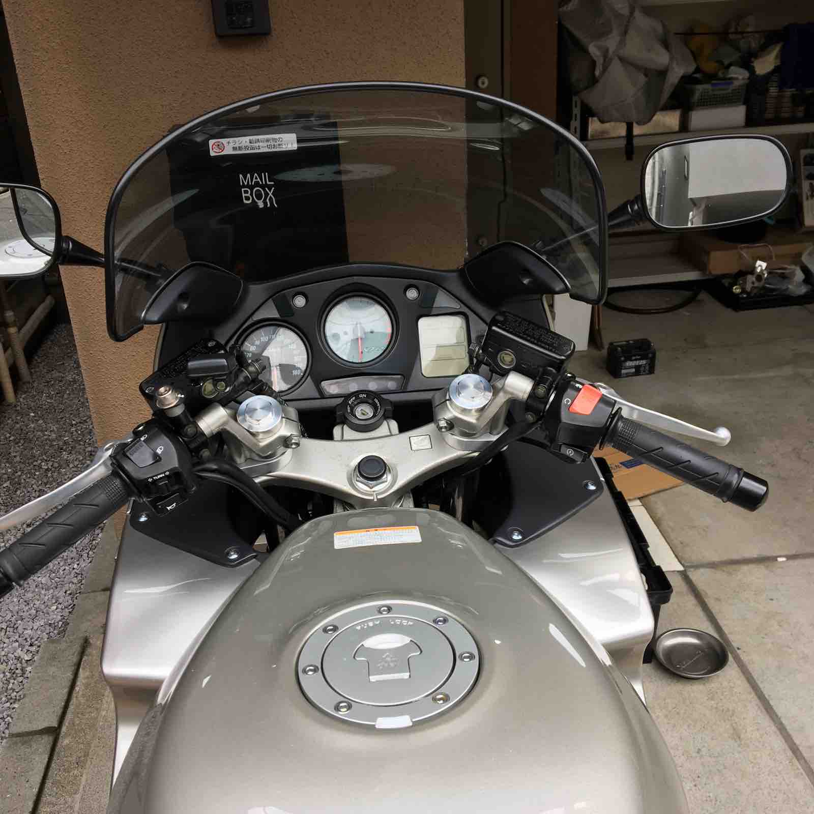 VFR 800 RC46-1 アップハンドルキット装着 : わたしの記録