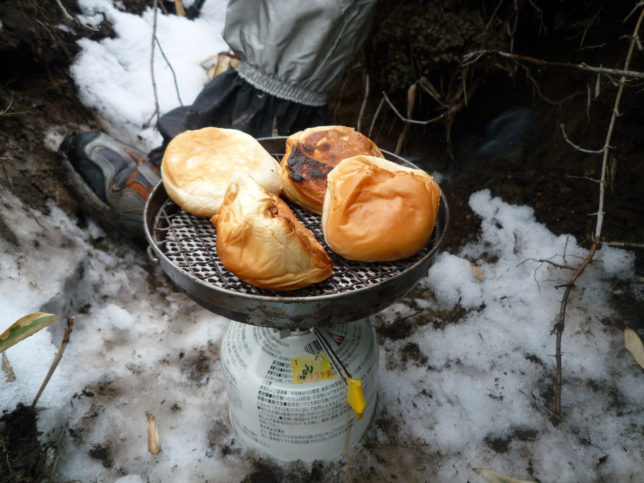 冬の登山料理 アウトドア料理を楽しんで