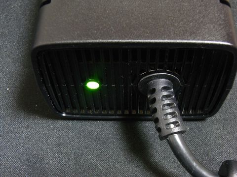 Xbox 360 ACアダプタ