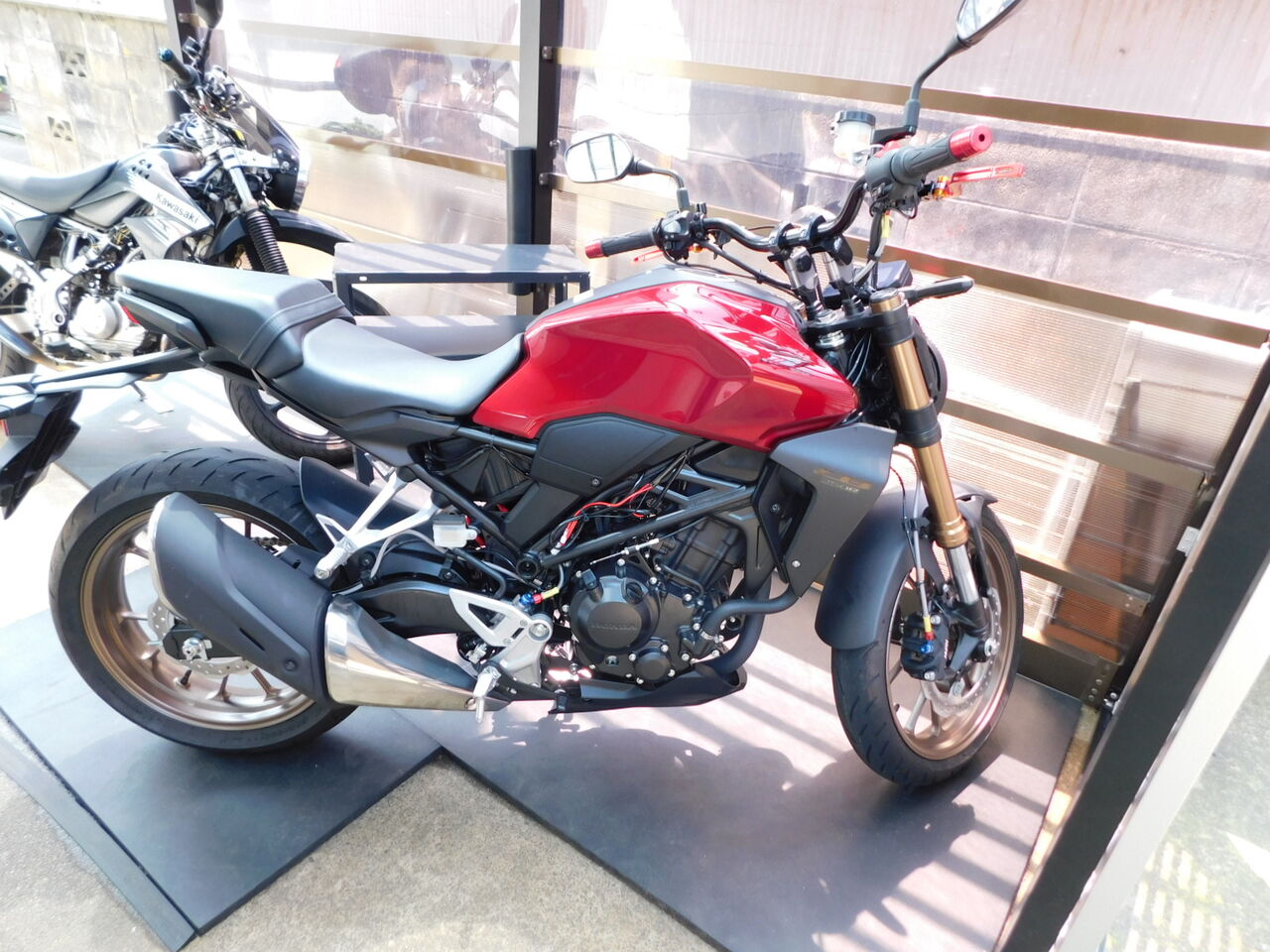 安穏とした日々３ Since19 08 05 Cb250r ローダウン ハンドル回り ブレーキ交換