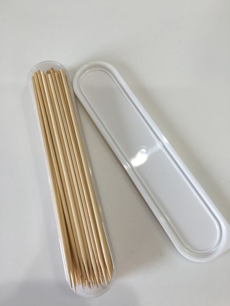 無印で竹串収納 コンビニで買えちゃう シンプルな白黒グッツ ちいさなおうちのちいさなしあわせ